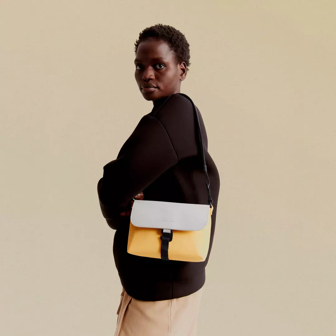 Ucon Acrobatics Yuri Lotus Infinity Glacier Grey Lemon Cross Body Bag Tasche gelb